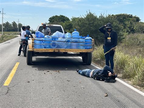 Motociclista Menor De Edad Resulta Herido Al Chocar Contra Camioneta En