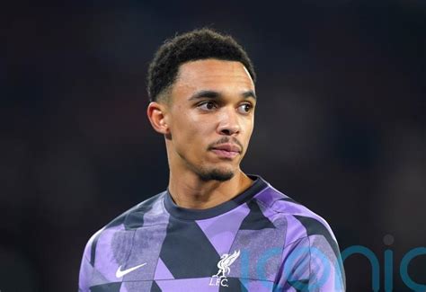 Liverpool Defender Trent Alexander Arnold Sidelined With Knee Injury Limerick Live