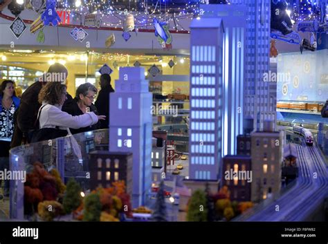 New York Usa 9th Dec 2015 Visitors Watch A Model Railroad Presented