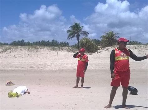 Mulher morre afogada na Praia do Abaís em Estância