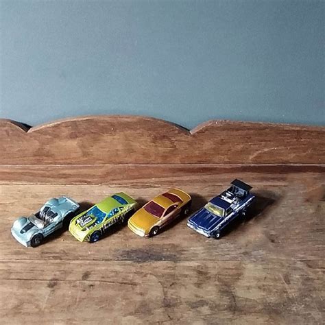 Coleção 4 Carrinhos Sendo 3 Hot Wheels Carrinho de Bebê Hot Wheels Usado 85806147 enjoei