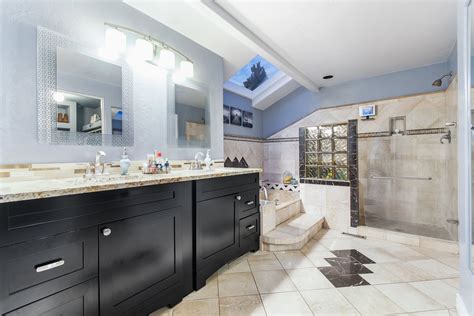 Just Listed: Completely Remodeled Home with Stunning Mountain Views