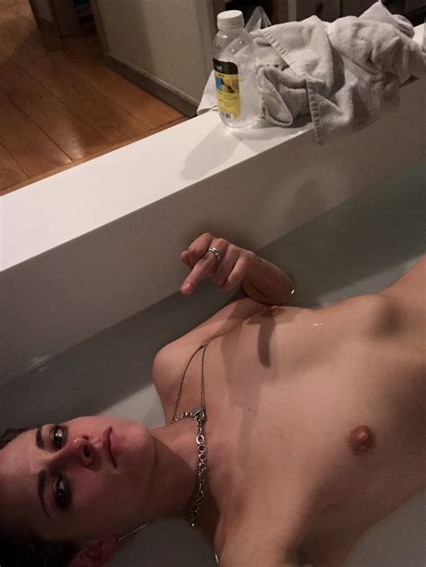 Kristen Stewart Nude Leaked Content Photos Gifs Videos