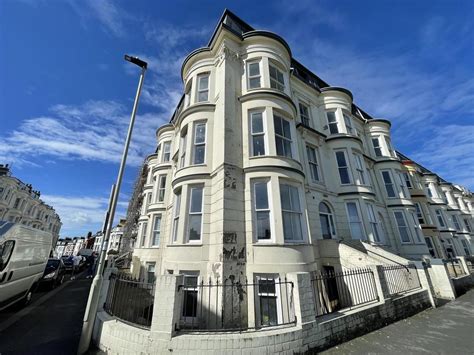 16 17 Blenheim Terrace Scarborough Yo12 1 Bed Apartment £495 Pcm £