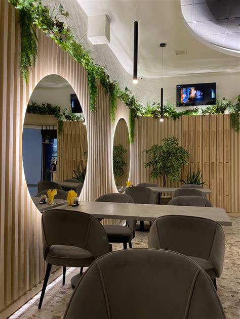 Pin by Alinabondarenko on Быстрое сохранение | Cafe interior design ...