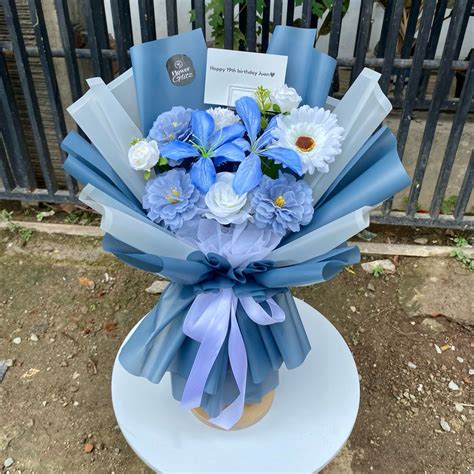 jual buket bunga navy artificial palsu hadiah ulangtahun wisuda