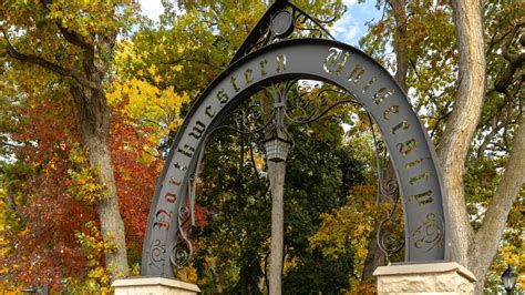 Best Colleges in Illinois - 2024 - College Transitions