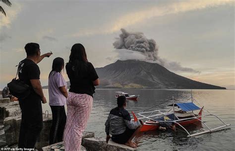 Tsunami Alert As Indonesia Ring Of Fire Volcano Dangerously Erupts