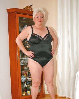 Real Cheap Hot Grannies And Matures Porn Pictures Xxx Photos Sex Images Page Pictoa