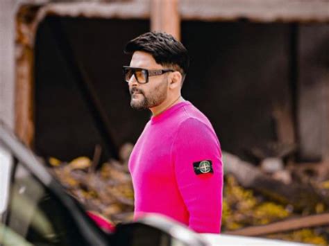 Kapil Sharma Flaunts His New Look Appeared In A Pink Outfit कपिल