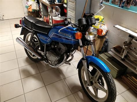 Restauration d'une CB 125 TWIN T2 de 81