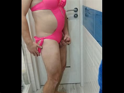 Tranny In Pink Swimsuit Monokini Bikini XNXX