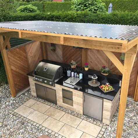 Best Outdoor Kitchen Ideas And Backyard Design For Small Space On a