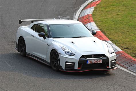 Erlk Nig Gt R Nismo Auf N Rburgring Gesichtet