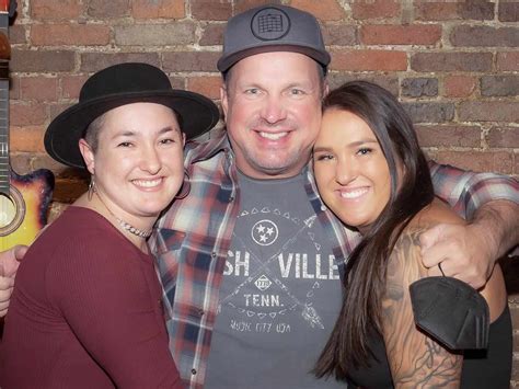 Garth Brooks’ 3 Daughters: All About Taylor, August and Allie