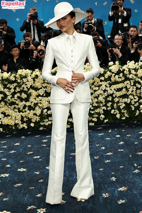 Zendaya Nude Leaks OnlyFans Fapellas