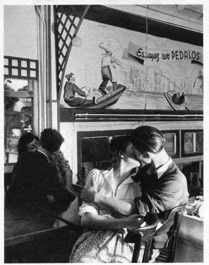 Robert Doisneau Gesti Romantici Robert Doisneau Fotografie In