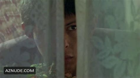 THE MIDDLE OF THE WORLD NUDE SCENES AZNude