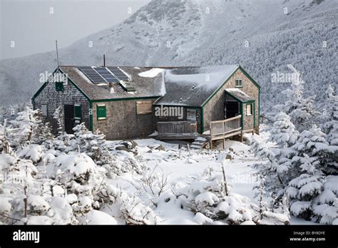 Amc greenleaf hut hi-res stock photography and images - Alamy