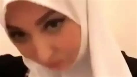 Echte Amateur Arabische Muslimische Mutter Masturbiert Squirtende Muschi Xhamster