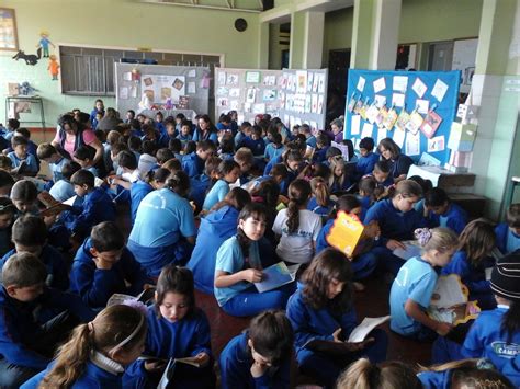 Escola Municipal Sagrada Familia: outubro 2015