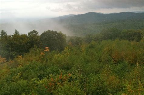 The Best Places To See Fall Foliage In Connecticut