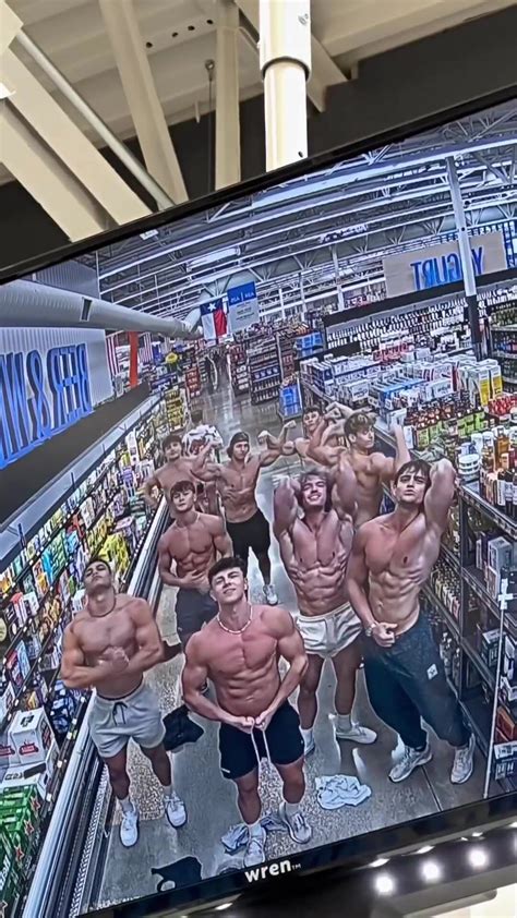 Hot Str8 Flex ThisVid