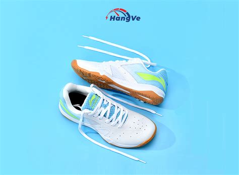 top  thuong hieu giay bong ban trung quoc nen chon nhap ve kinh doanh