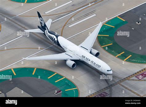 Air New Zealand Air NZ Boeing 777 Aircraft Taxiing Plane 777 300ER