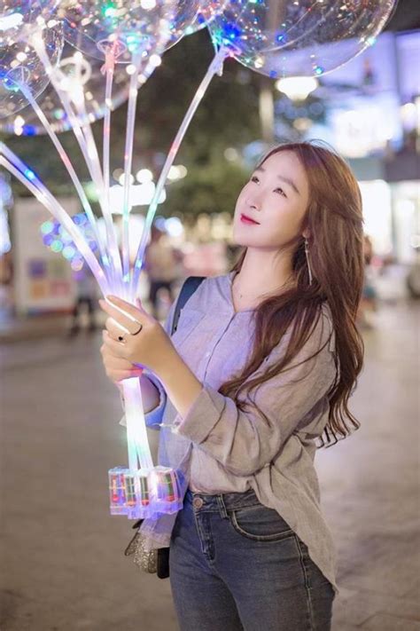 Hot Girl V Hot Boy Ng Y Dung Doll Ti T L Tu I Ki M C Tri U Th Ng Em