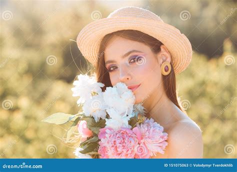 761 Hot Spring Sakura Stock Photos Free Royalty Free Stock Photos