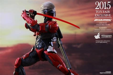 HOT TOYS Metal Gear Rising Revengeance Raiden Inferno