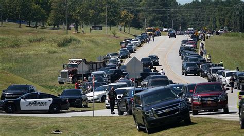 Georgia High School Shooting 4 Dead 1 Suspect In Custody Authorities