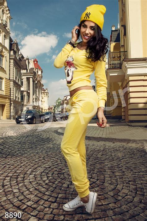 Костюм спортивный велюровый (№ 8890) ♡ Gepur - women clothes store