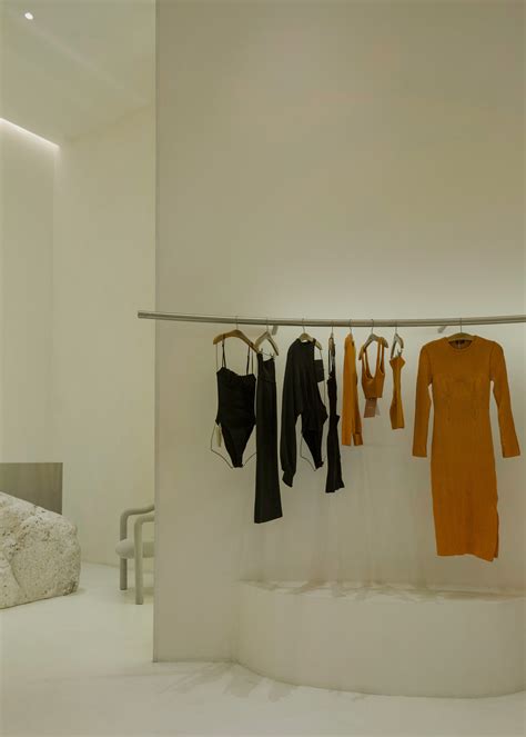 Galeria de Loja Haight Clothing Cidade Jardim / AR Arquitetos + Helena