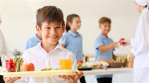 Nichelino Addio Alle Bottiglie Di Plastica Nelle Mense Scolastiche