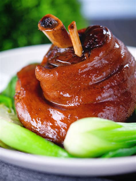 Chinese Braised Pork Knuckle In Black Bean Sauce Krumpli