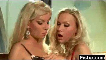 Wild Pervert Explicit Fisting Wife Porno Wild XVIDEOS