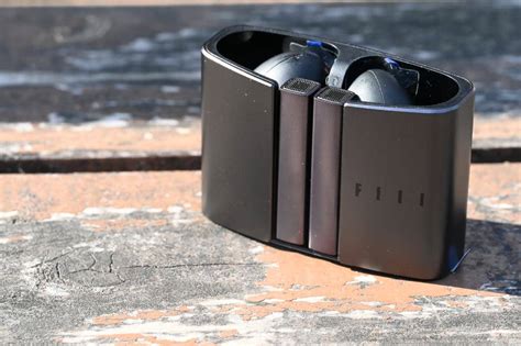 (True Wireless Earbuds Review) FIIL CC Pro2: LDAC support + high ...