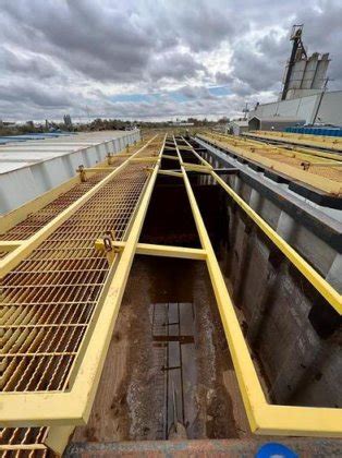 Open Top Frac Tank with Weir Walls in Midland, TX, USA