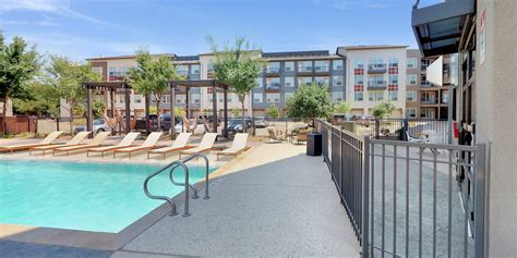 Oaks Trinity Dallas Tx Apartments For Rent In Oak Cliff