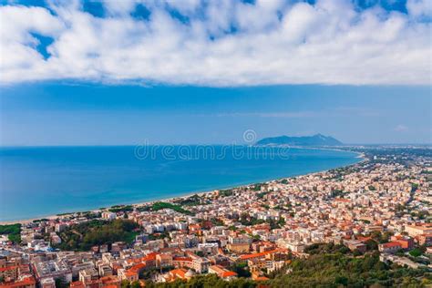 Paisaje Panor Mico Del Mar Con Terracina Lazio Italia Pueblo Esc Nico