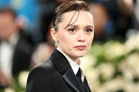 Aimee Lou Wood reveals truth behind crying pictures after 'mean' SNL