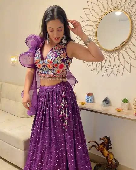 Actress Aditi Sharma Top Hot Pics