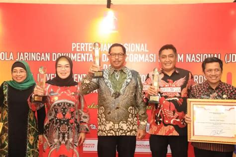 Tingkatkan Profesionalitas Pemprov Jateng Diganjar Penghargaan Terbaik