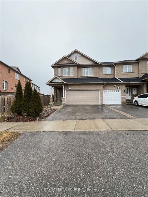 Upper - 149 Millcliff Circle Aurora | Zolo.ca