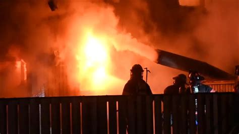 Jericho Ny Fire 3 Firefighters Injured While Battling Flames Of Condo