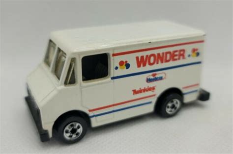 Hostess Wonder Bread Twinkies Delivery Truck Hot Wheels Mattel Values MAVIN