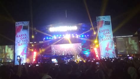 Luar Biasaaaa Suaranya Bikin Merinding Konser Kotak Di Jambi Youtube