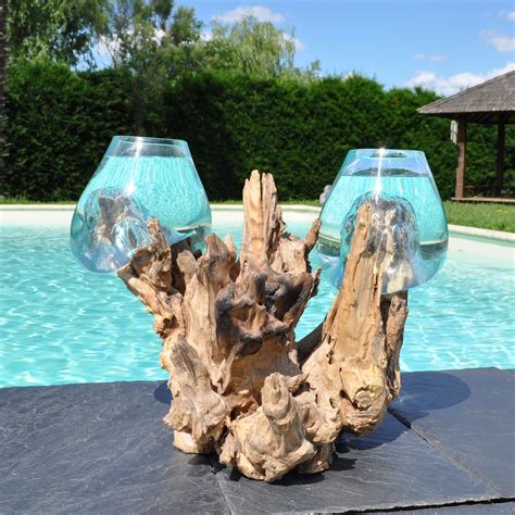 Deux Vases En Verre Recycl Souffl En Fusion Sur Un M Me Bois Flott